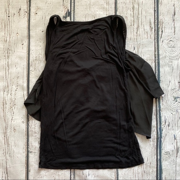 Adorable NY&Co Black flowy top - Picture 2 of 4
